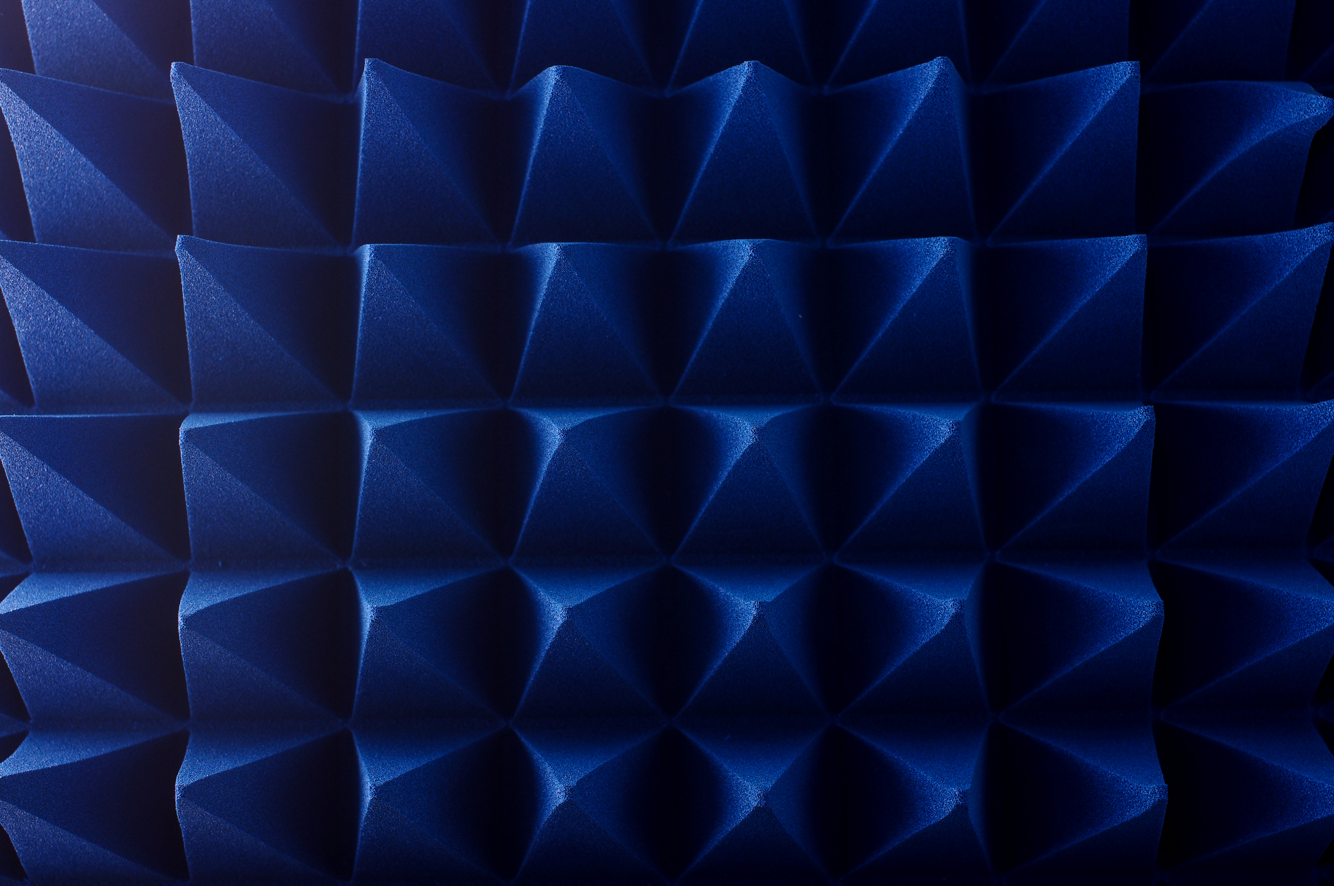Supporting 5G in EMS: The Role of Advanced Radio Wave Engineering